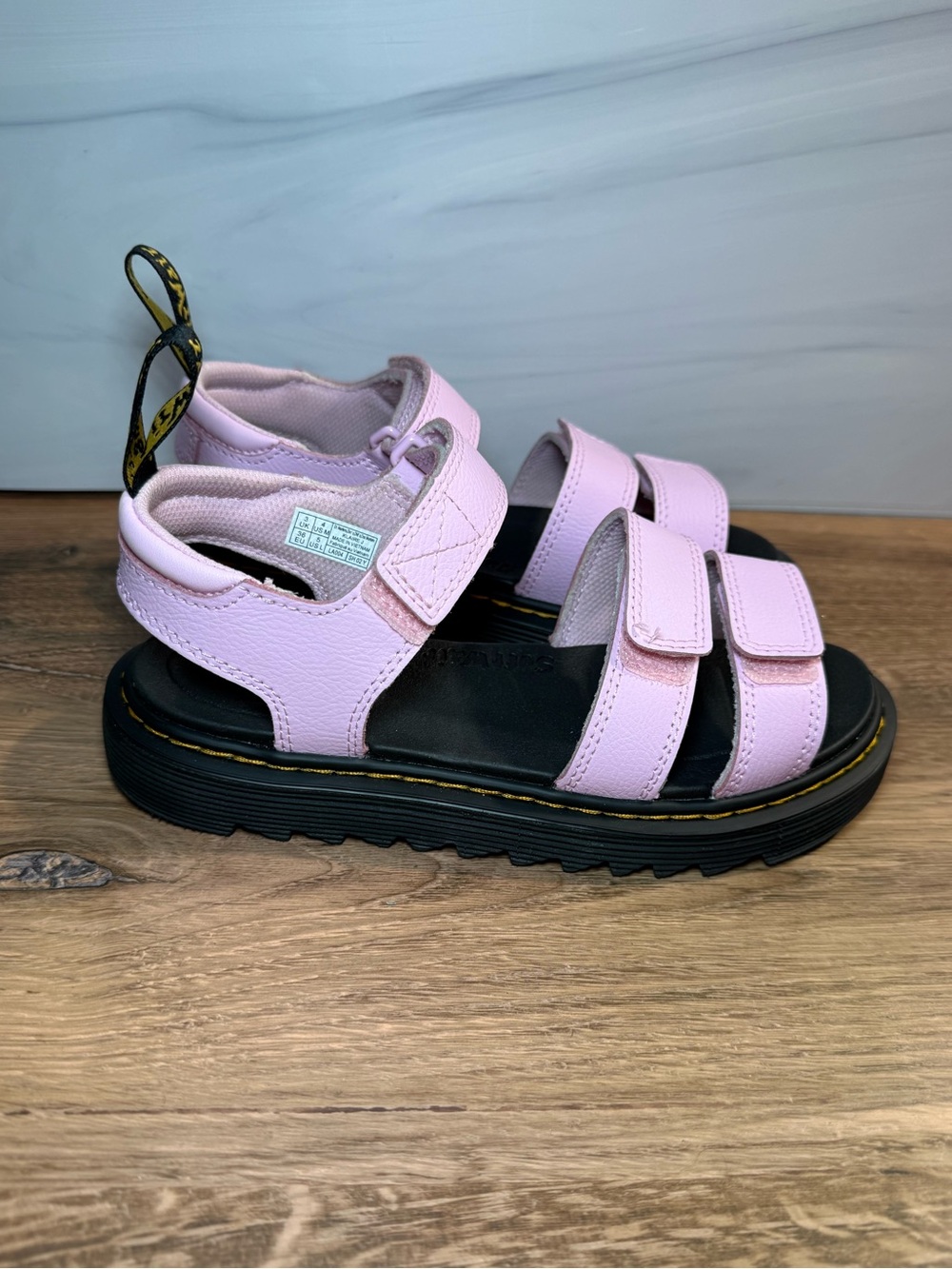 Dr. Martens Junior Klaire Athena Leather Sandals | Youth Size 4 | Pale Pink